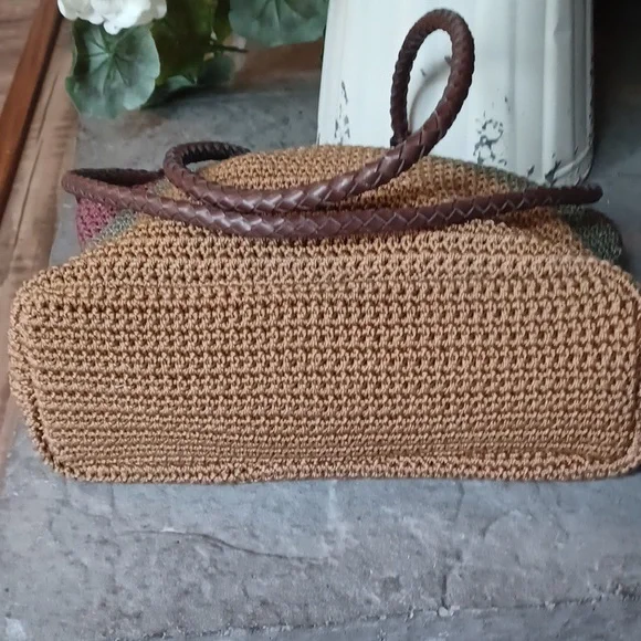 👜 Beautifully Crocheted Handbag - Picture 5 of 5